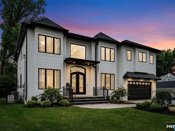 495 Wilson Ave, Paramus, NJ 07652