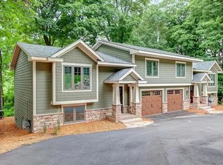 2595 Lydiard Cir #1, Excelsior, MN 55331