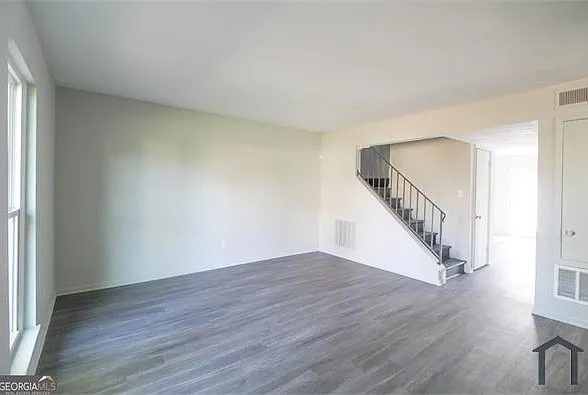3158 Olive Tree Ct — Photo 10