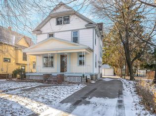 1641 Jackson St, Oshkosh, WI 54901