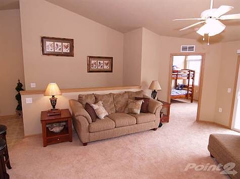 Living Room Offers Lots of Space for Furniture Arrangements