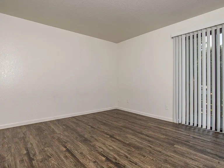 Victoria Square Apartments — Photo 52