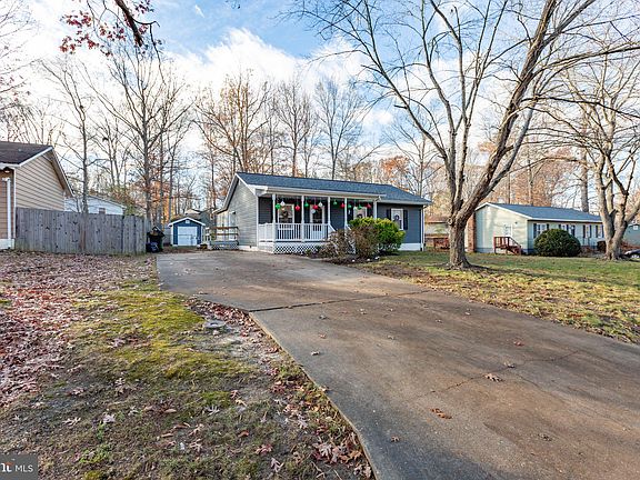 2nd image of 10702 Meadowlark Ln