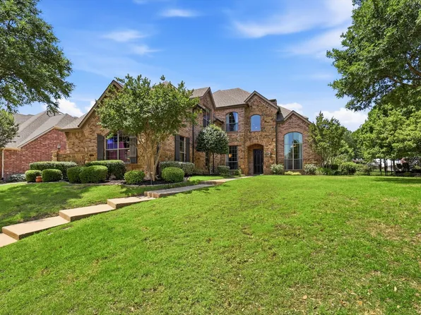 8810 Crockett Dr, Lantana, TX 76226