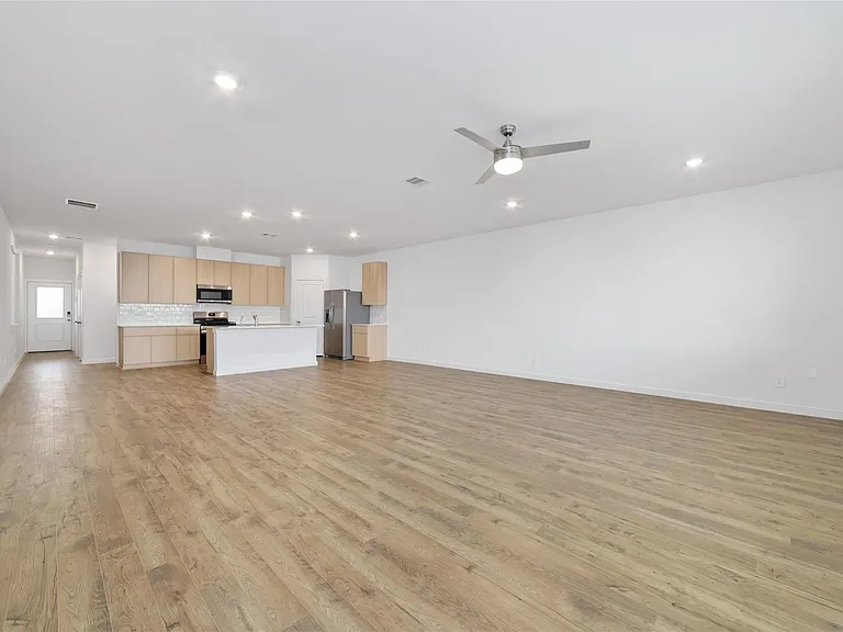 3530 Blue Mockingbird St — Photo 8