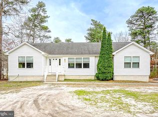 242 Pear Tree Ave, Berlin, NJ 08009