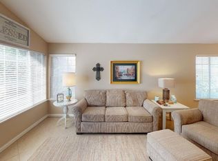 2567 Dennis Ave, Clovis, CA 93611