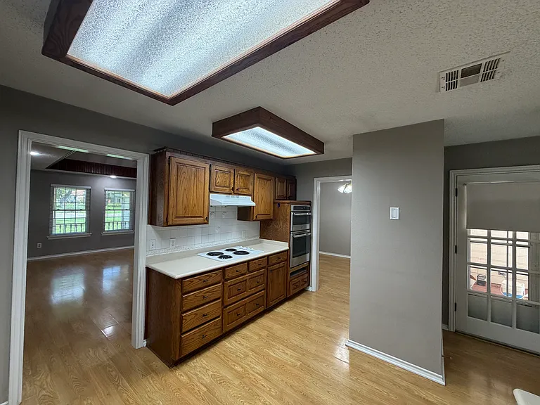 1805 Dunn St — Photo 20