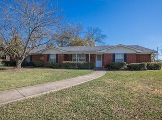 1221 Northwood Dr, Commerce, TX 75428