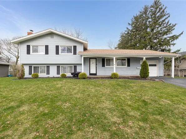 140 Centerwood Dr, Rochester, NY 14616