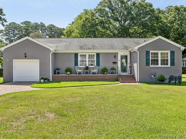 212 Anne Burras Ln, Newport News, VA 23606