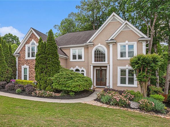 12350 Edenwilde Dr, Roswell, GA 30075