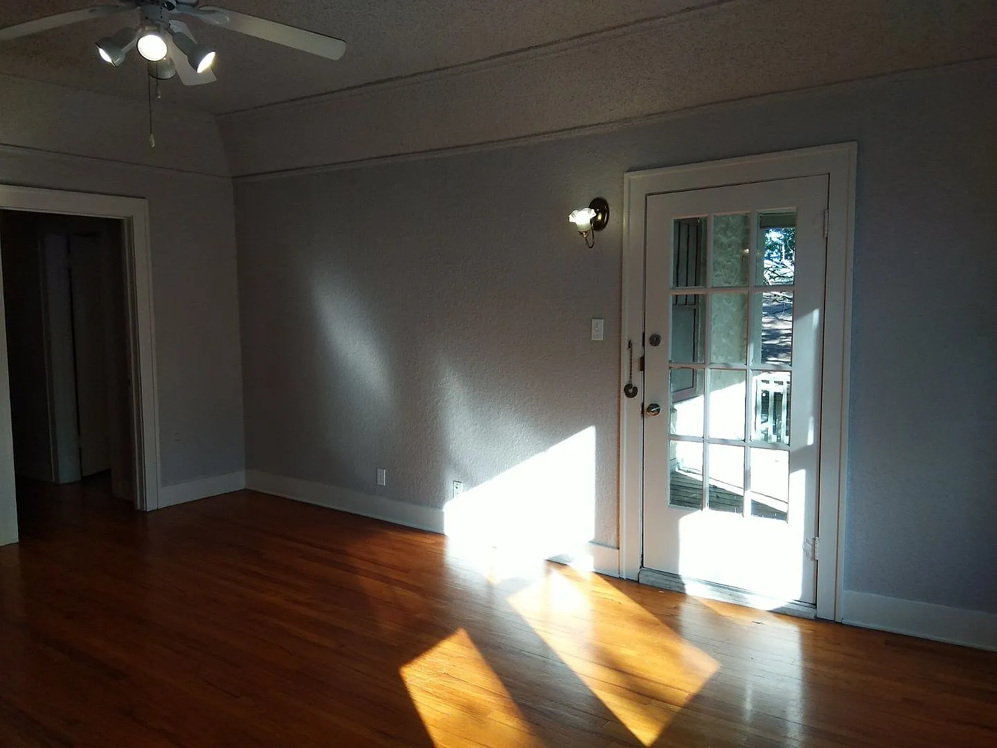 *Coming Soon* Spacious 2-Bedroom With Front & Back Balconies In Deco District! — Photo 4