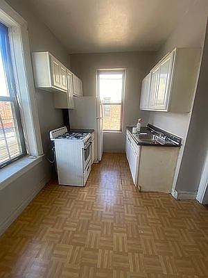 3rd image of 540 Rockaway Pkwy APT 6D