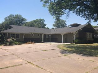649 N Stratford Rd, Wichita, KS 67206