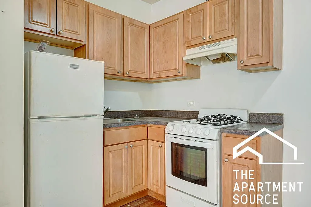Studio, 386 sqft, $1,395 — Photo 1