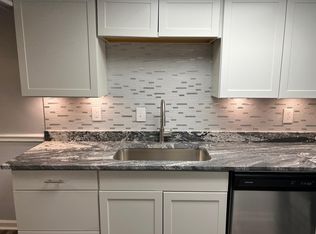 6498 Parton Ct APT D, Peachtree Corners, GA 30092