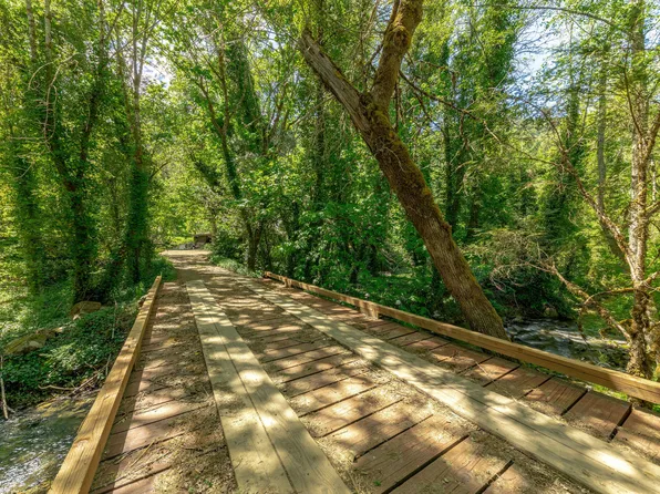 1500 Murphy Creek Rd, Grants Pass, OR 97527