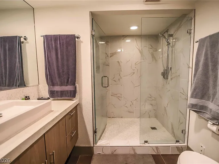 3111 Bel Air Dr #4B — Photo 16