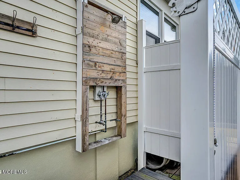 111 Beacon Blvd — Photo 35