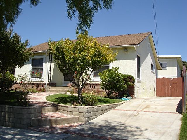 1st image of 21112 Hobart Blvd