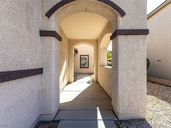 3rd image of 2721 Rimbaud St