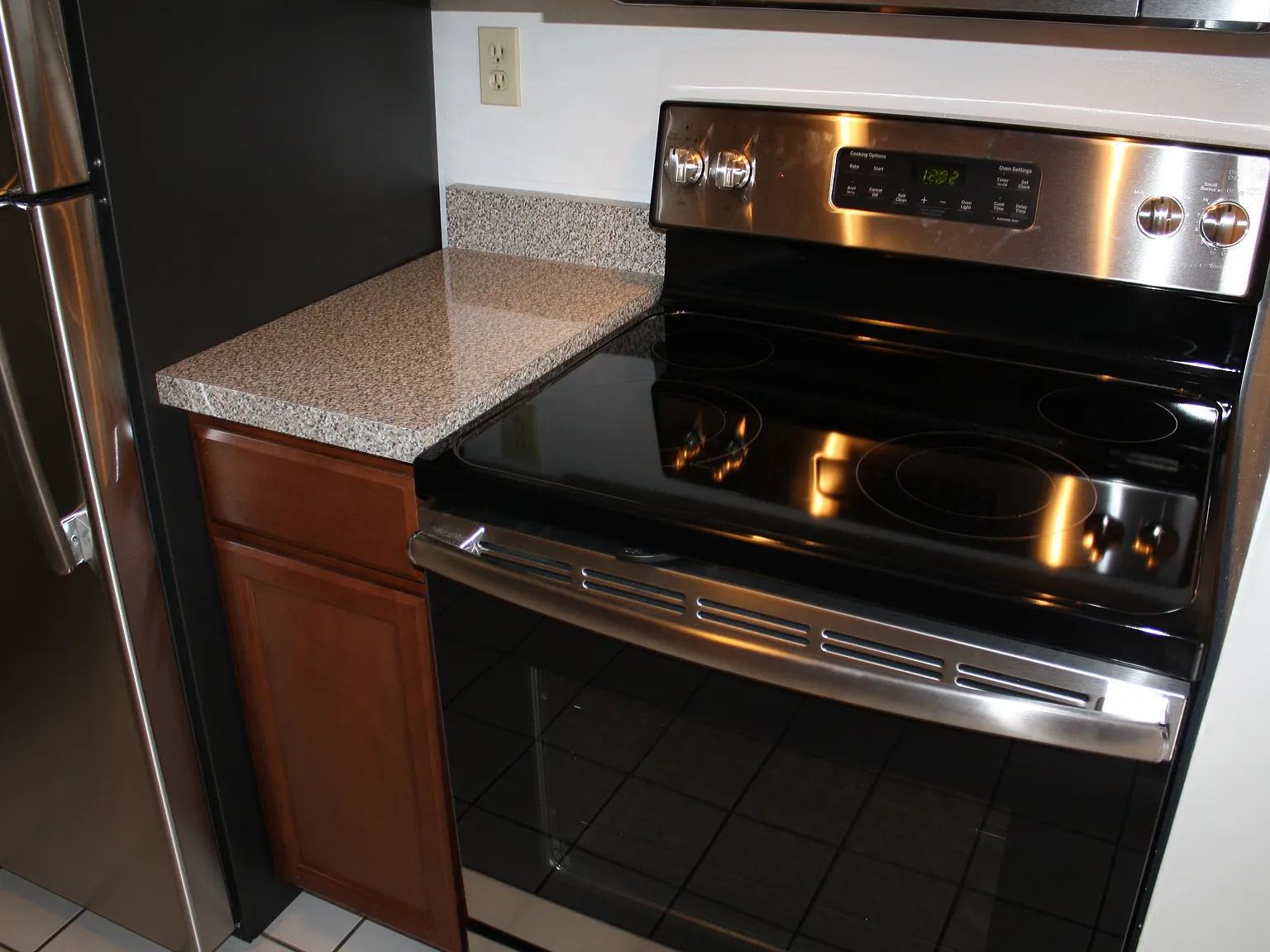 1 bed, 700 sqft, $1,075 — Photo 2