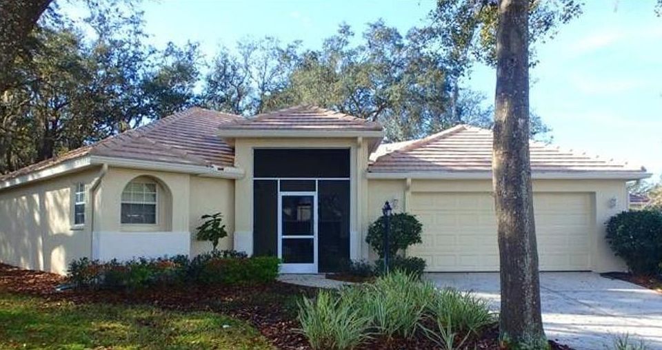 1st image of 2725 Golf Lake Dr