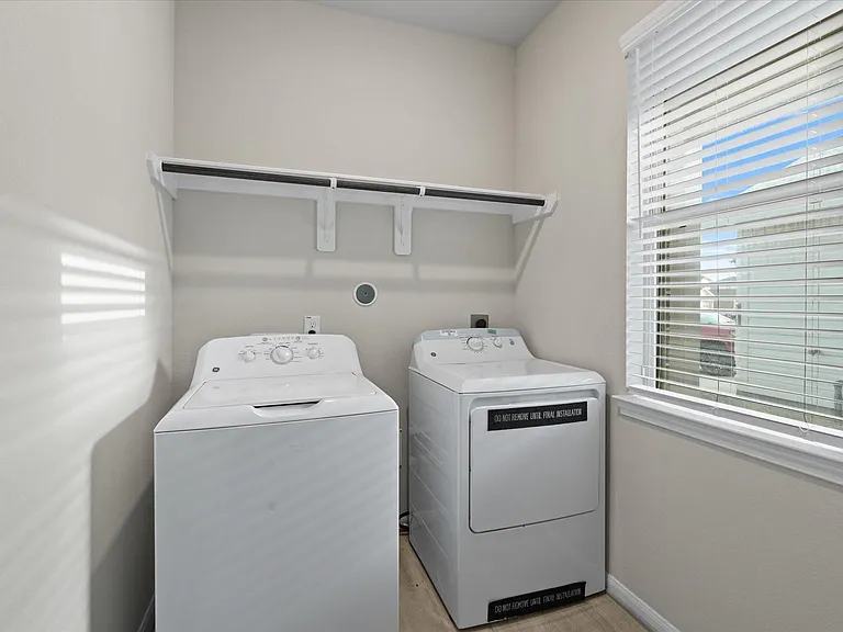 5308 Cj Walker Ln — Photo 14
