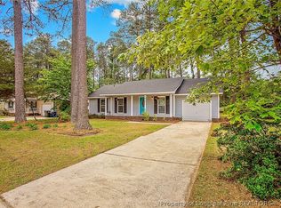 916 Winterberry Dr, Fayetteville, NC 28314