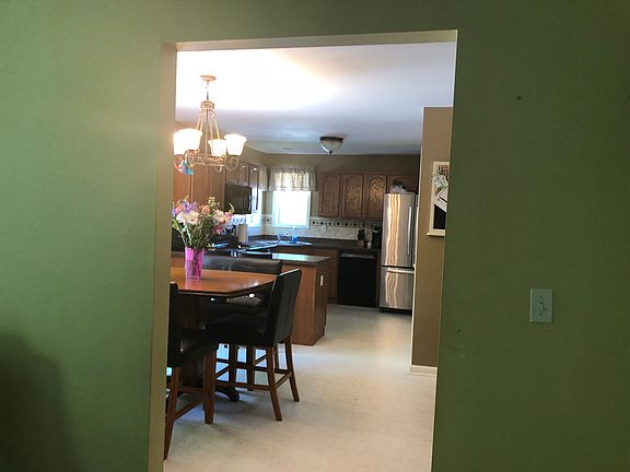 3rd image of 39 Timbira Dr
