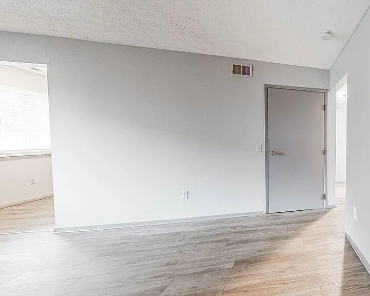 874 S Spring Rd — Photo 5
