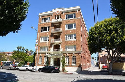 1st image of 325 W 3rd St Unit 108