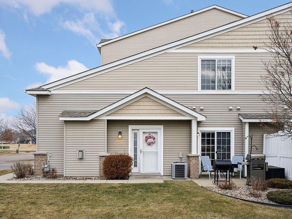 1st image of 17585 54th St NE