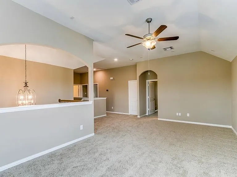 22210 Buttercup Fields Trl — Photo 7