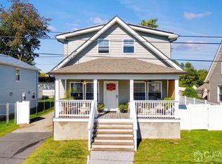 751 Drake Ave, Middlesex, NJ 08846