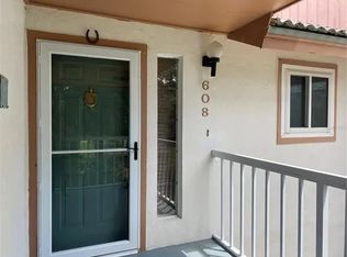 608 Country Ln NE, Winter Haven, FL 33881