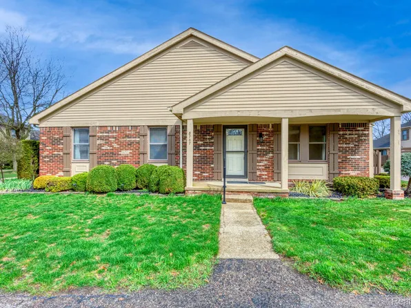 8707 Forest Ct, Warren, MI 48093