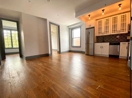 Rented by Avenues Real Estate | media 13