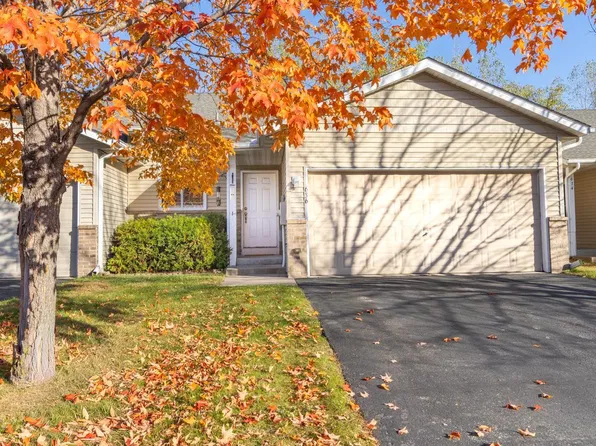636 35th St W, Hastings, MN 55033