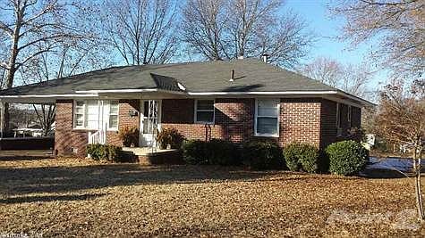 1st image of 1302 W Race Ave