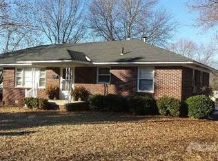 1302 W Race Ave, Searcy, AR 72143