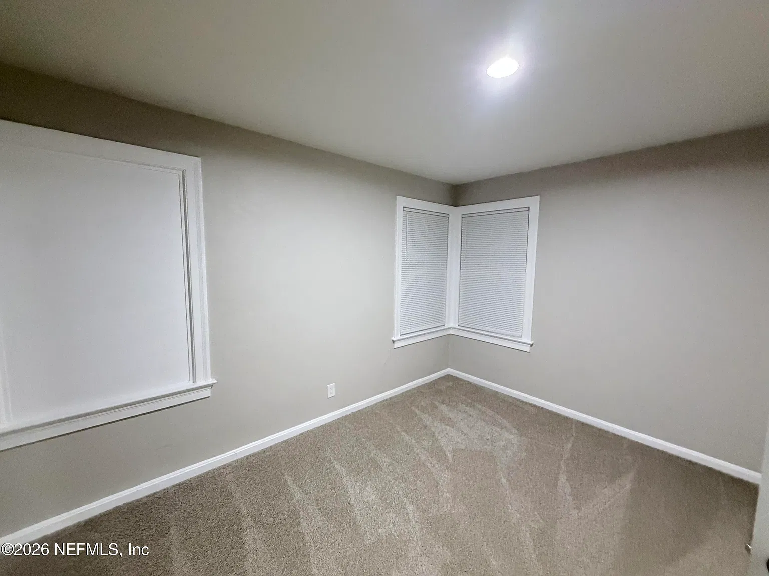 3 bed, 1.0 bath, 1074 sqft, $1,275 — Photo 4