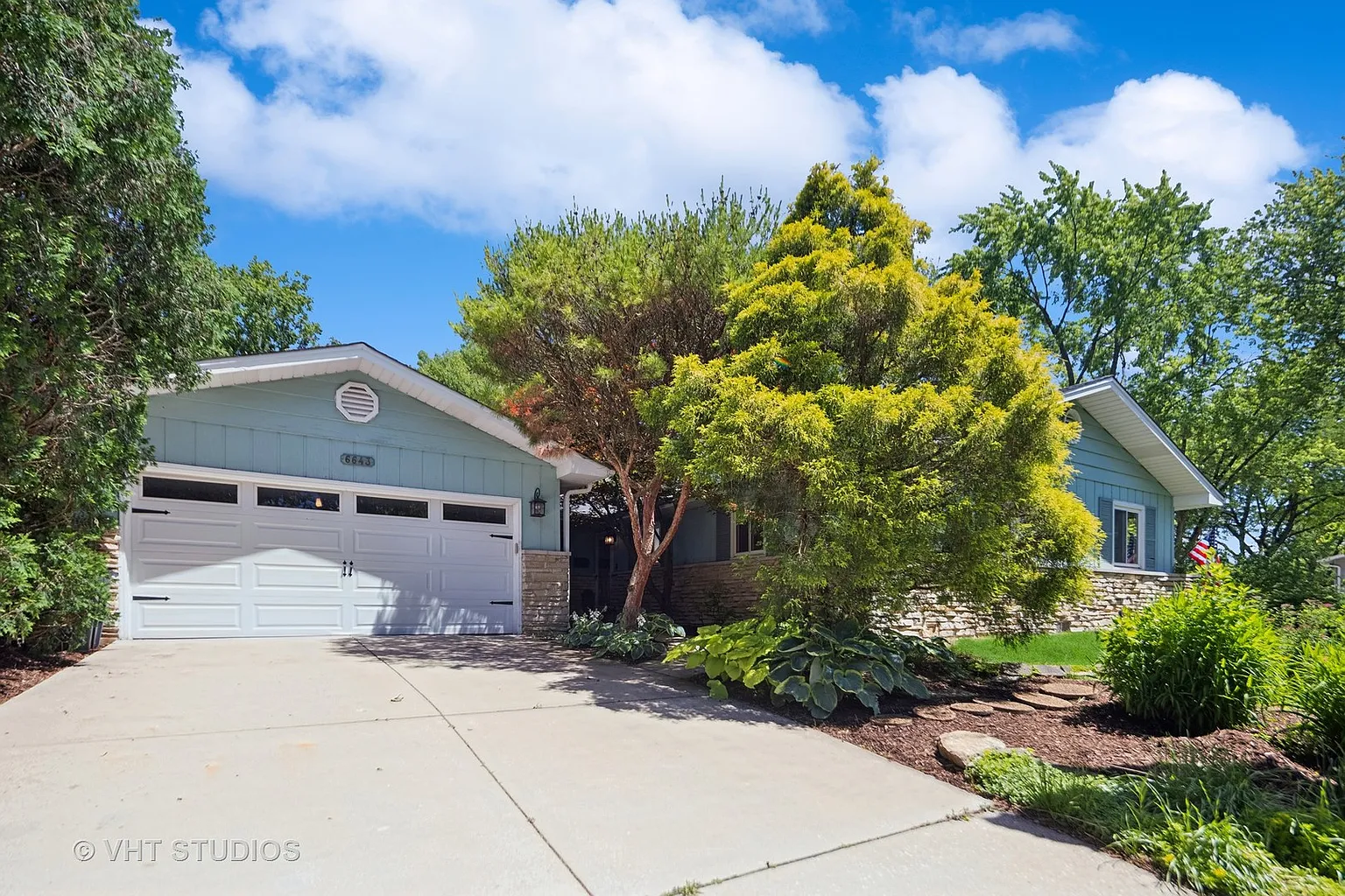 6643 Briargate Dr photo 1