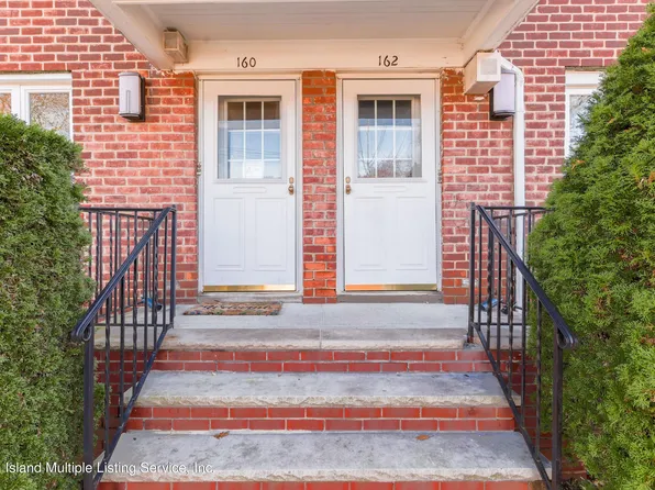 160 Arlo Rd #B, Staten Island, NY 10301