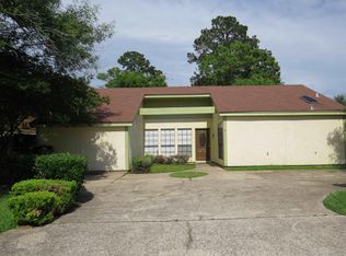 5395 Dawn Dr, Beaumont, TX 77706