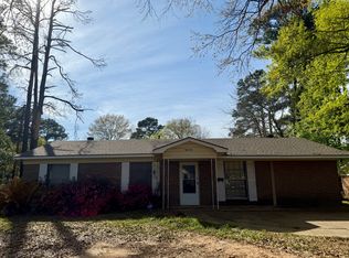 9478 Woodcrest Dr, Shreveport, LA 71118