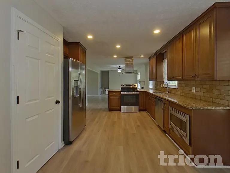 105 Cook Ln — Photo 5