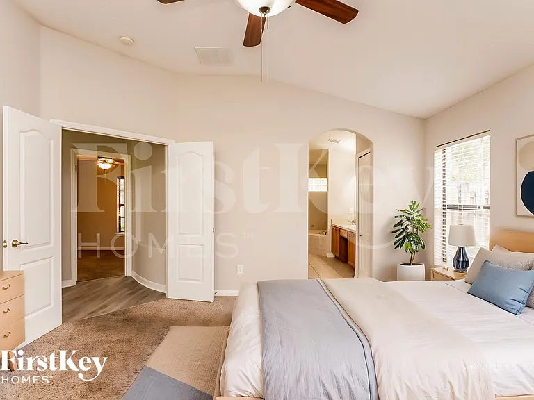 1521 Clapton Dr — Photo 10