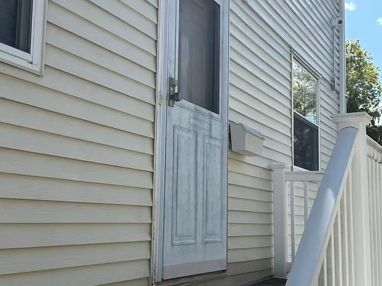 Bartlett Ave — Photo 3